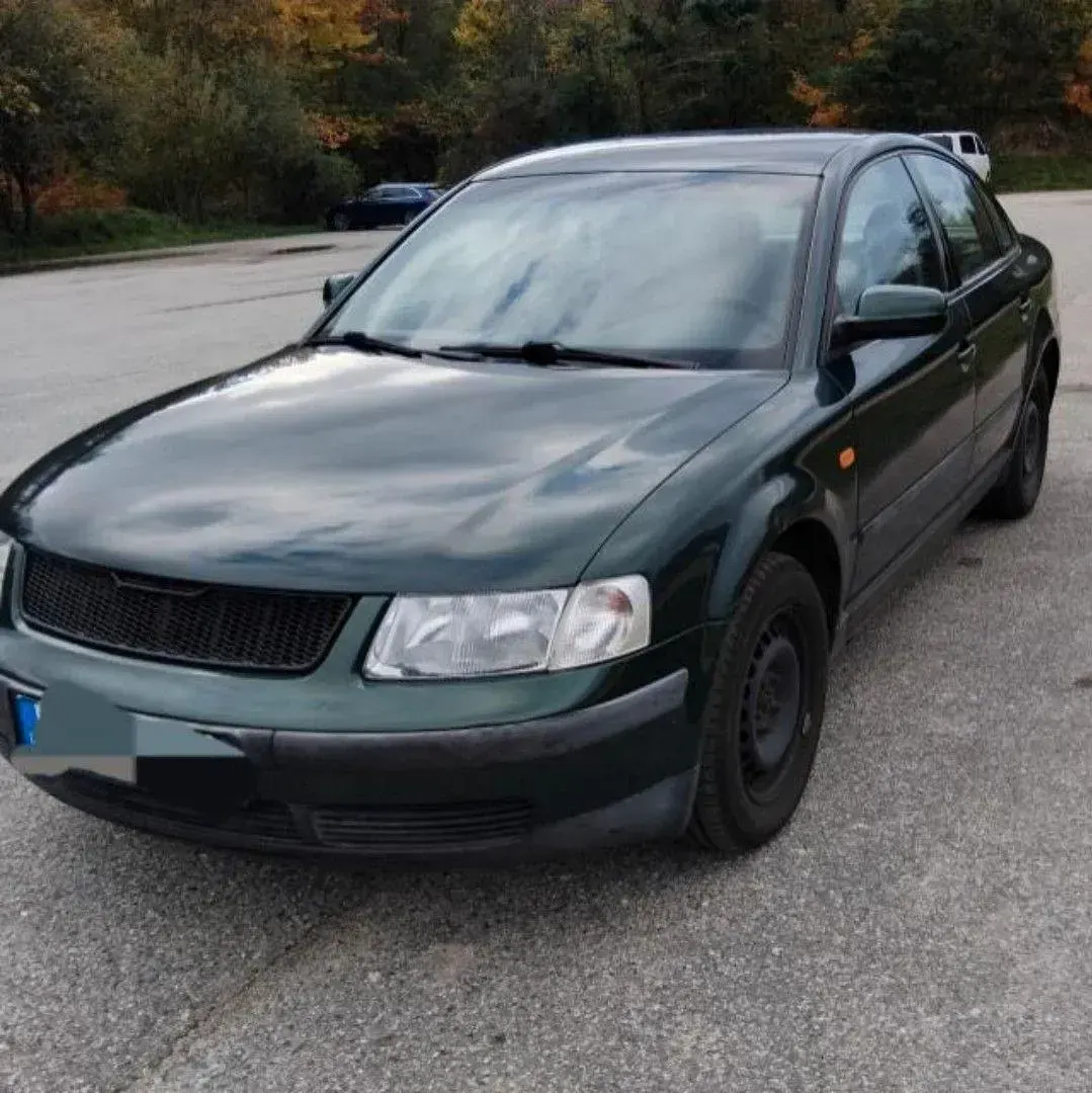 Gebraucht VW Passat Basis 125 PS (91 kW) 1997 Grün Limousine