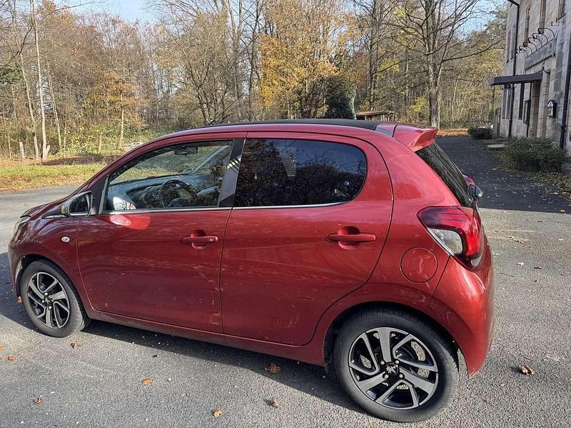 Gebraucht Peugeot 108 Top! Collection 72 PS (52 kW) 2020 Rot Limousine