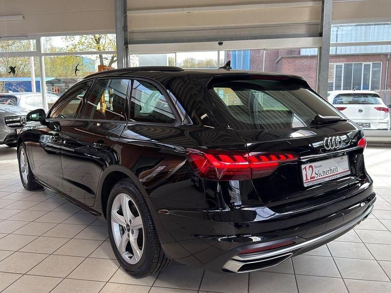 Gebraucht Audi A4 Advanced 204 PS (150 kW) 2021 Schwarz Kombi