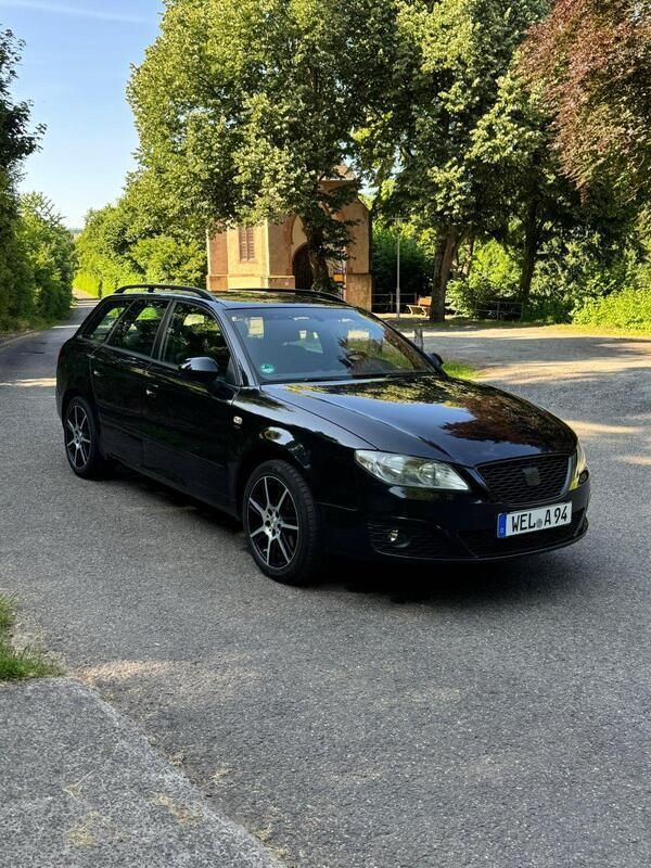 Schwarz Gebraucht 2012 Seat Exeo Kombi | 4.490 € (Fairer Preis) - Bild 1/4