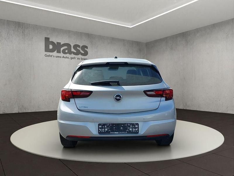Usado Opel Astra Design & Tech 110 HP (80 kW) 2021 Prateado Carrinha
