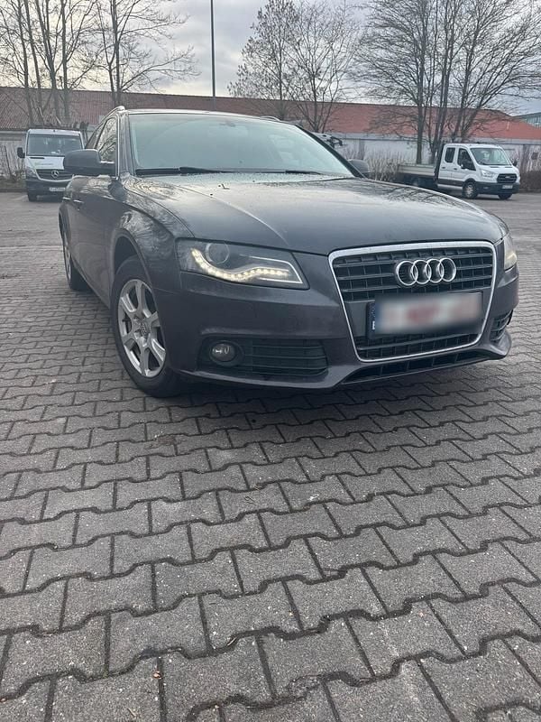 Second-hand Audi A4 140 CP (102 kW) 2011 Negru Break