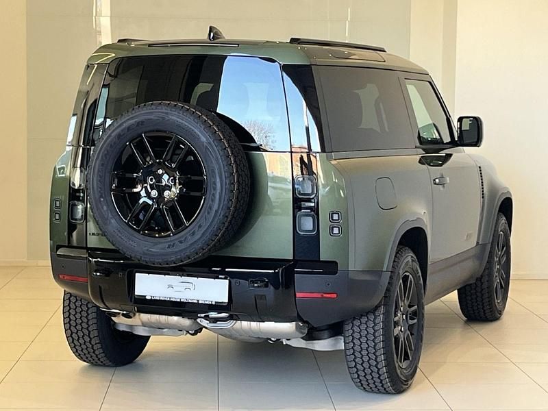 Neu Land Rover Defender S 249 PS (183 kW) 2026 Woolstone green SUV