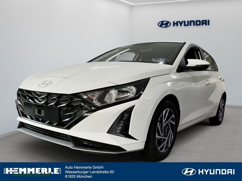 Weiß Neu 2025 Hyundai i20 Trend Limousine | 22.490 € (Fairer Preis) - Bild 1/4