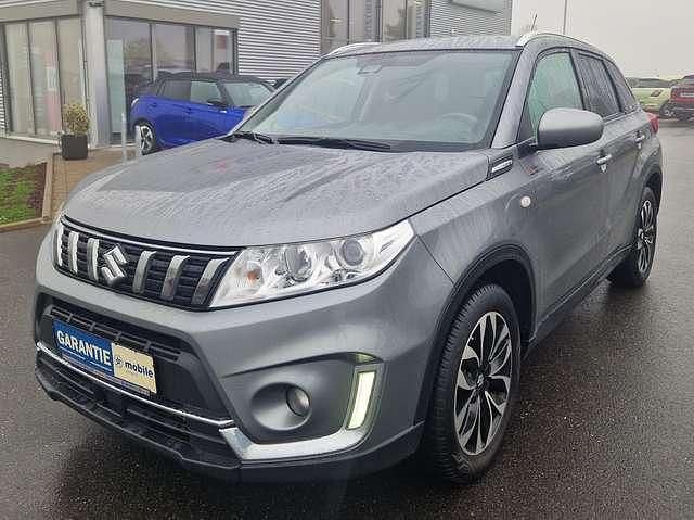 Grau Gebraucht 2019 Suzuki Vitara Comfort SUV | 14.850 € (Guter Preis) - Bild 1/4