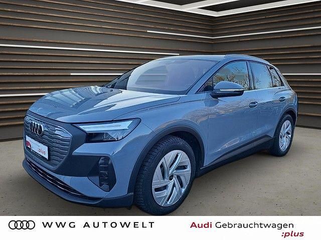 Grau Gebraucht 2022 Audi Q4 e-tron Sport SUV | 29.990 € (Guter Preis) - Bild 1/4