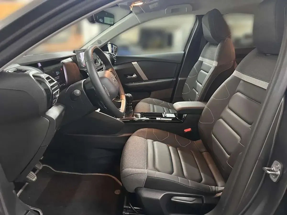 Gebraucht Citroën C4 131 PS (96 kW) 2024 Platinum grau metallic SUV