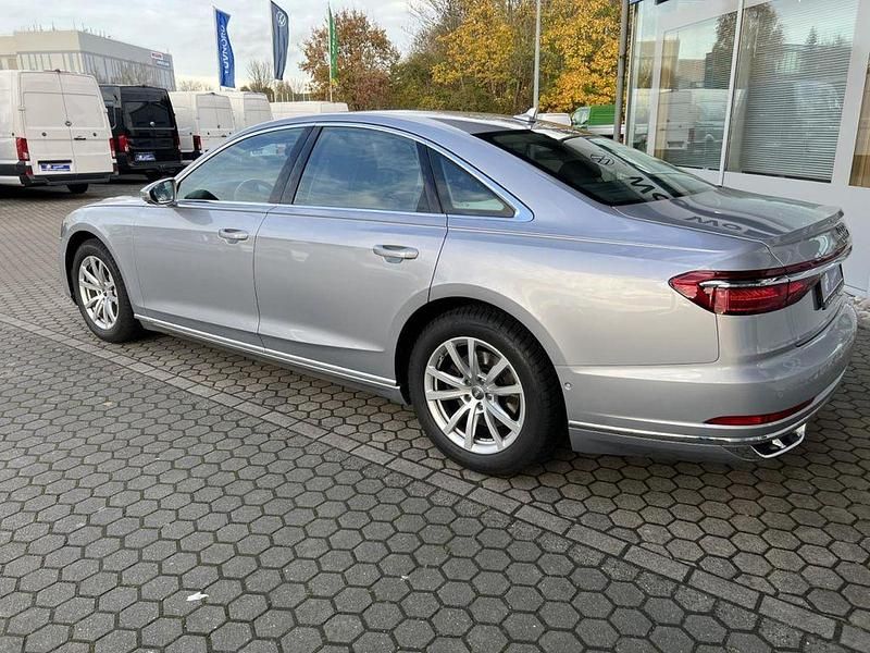 Gebraucht Audi A8 Ambiente 286 PS (210 kW) 2019 Florettsilber (metallic) Limousine