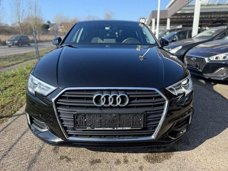 Gebraucht Audi A3 Sport 150 PS (110 kW) 2020 Schwarz Limousine