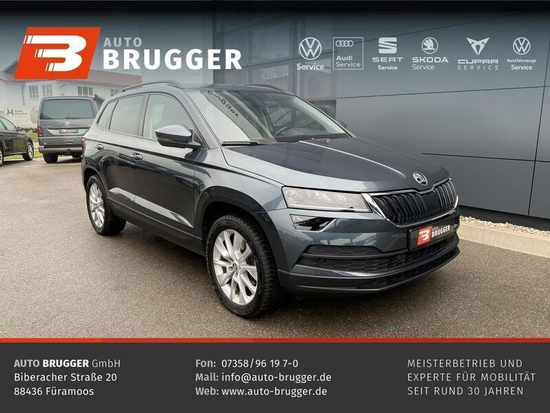 Quarzgrau metallic Gebraucht 2022 Skoda Karoq Style SUV | 26.980 € (Fairer Preis) - Bild 1/4