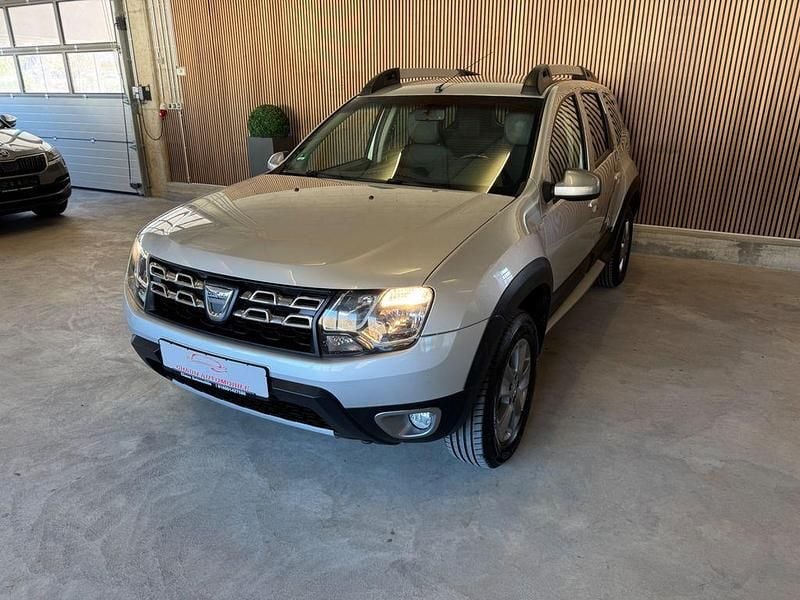 Gebraucht Dacia Duster Prestige 110 PS (80 kW) 2014 Grau SUV