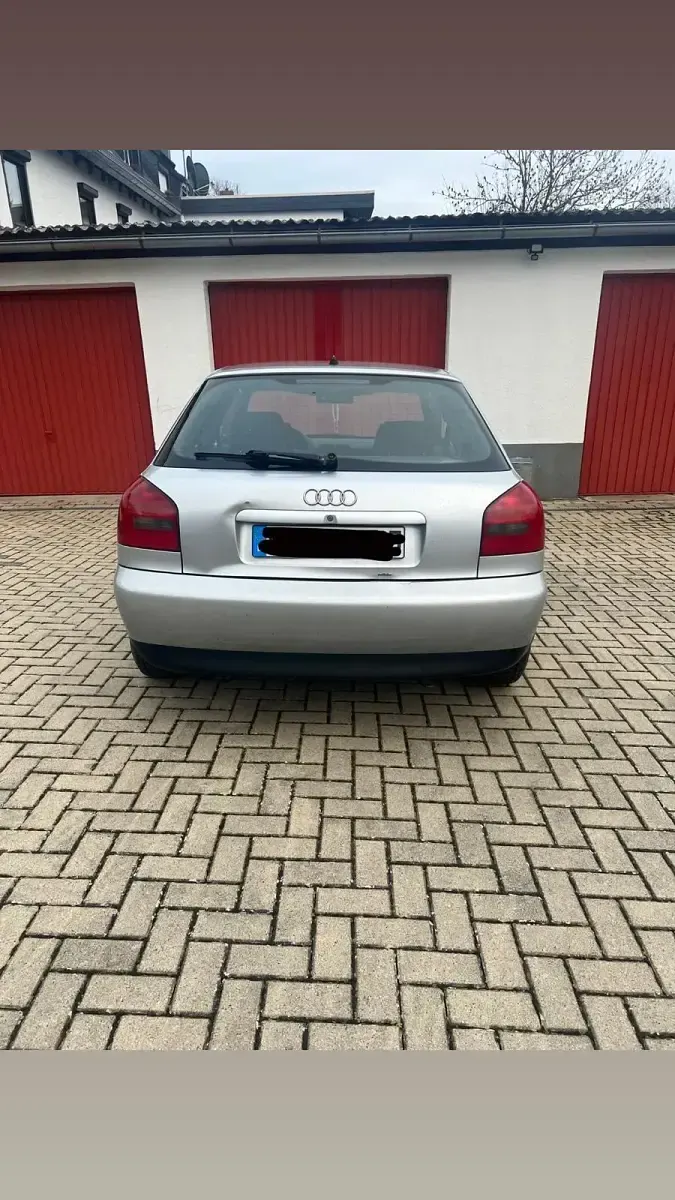 Gebraucht Audi A3 101 PS (74 kW) 1998 Silber Kleinwagen