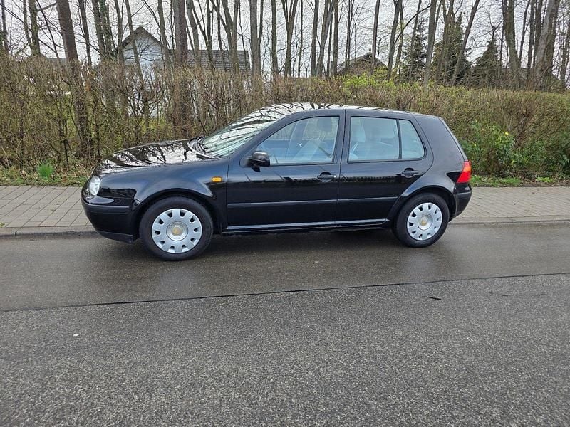 Gebraucht VW Golf III 75 PS (55 kW) 1999 Schwarz Limousine