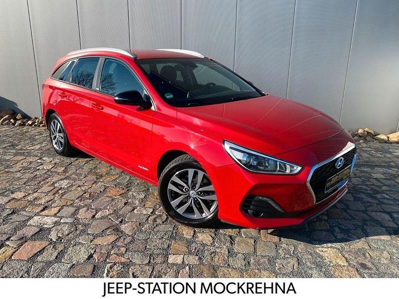 Gebraucht Hyundai i30 YES! 140 PS (102 kW) 2019 Rot Kombi