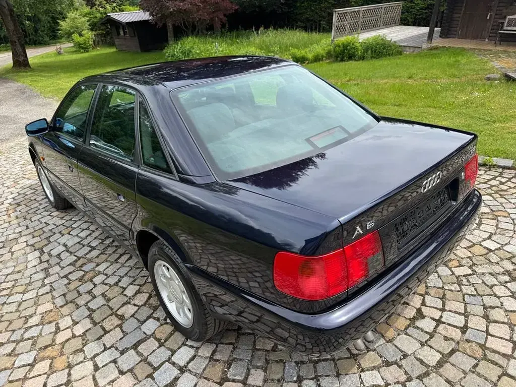 Gebraucht Audi A6 116 PS (85 kW) 1996 Blau Limousine