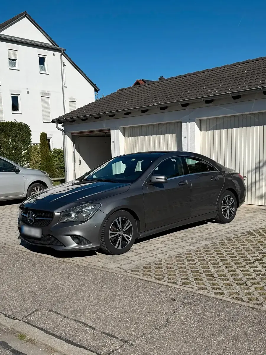 Gebraucht Mercedes CLA200 156 PS (114 kW) 2013 Grau Coupé
