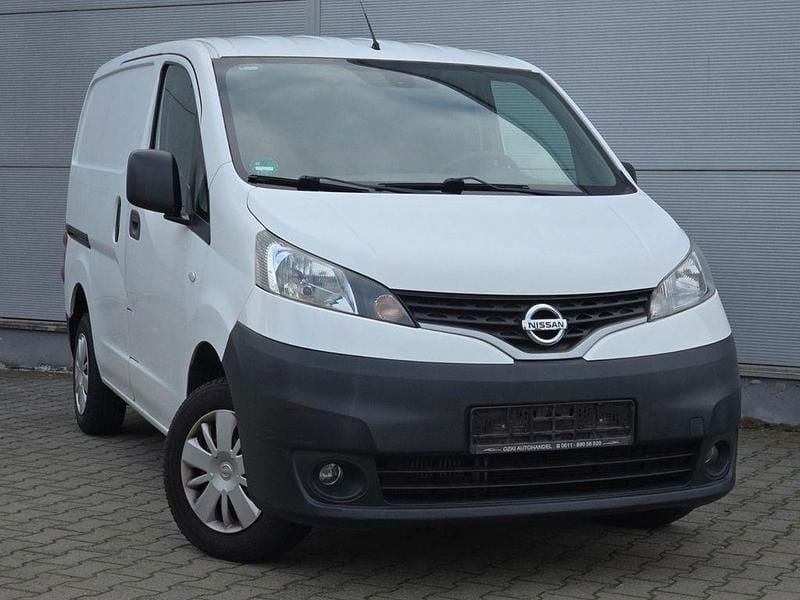 Weiß Gebraucht 2018 Nissan NV200 Comfort Van | 8.900 € (Guter Preis) - Bild 1/4