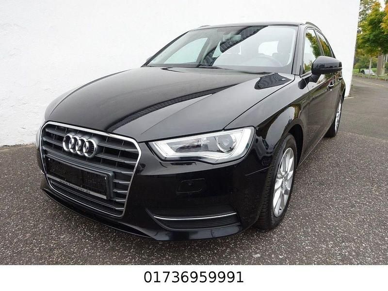 Gebraucht Audi A3 Attraction 125 PS (91 kW) 2016 Schwarz Limousine