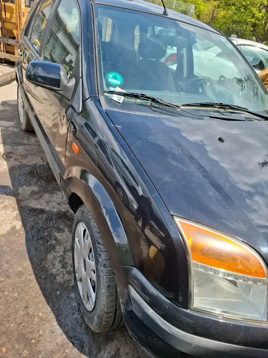 Gebraucht Ford Fusion 74 PS (54 kW) 2009 Schwarz Kleinwagen