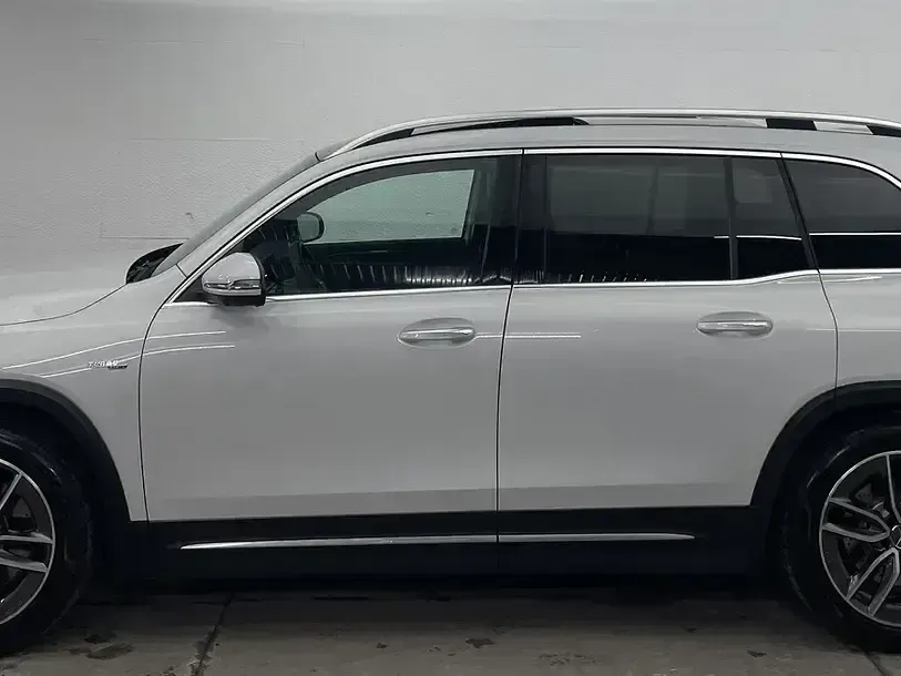 Gebraucht Mercedes GLB35 AMG 306 PS (225 kW) 2020 Digitalweiss (metallic) SUV