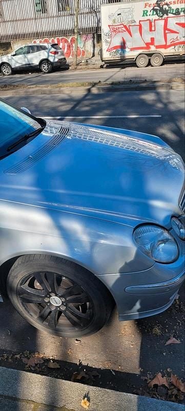 Gebraucht Mercedes E280 190 PS (139 kW) 2004 Grau Kombi