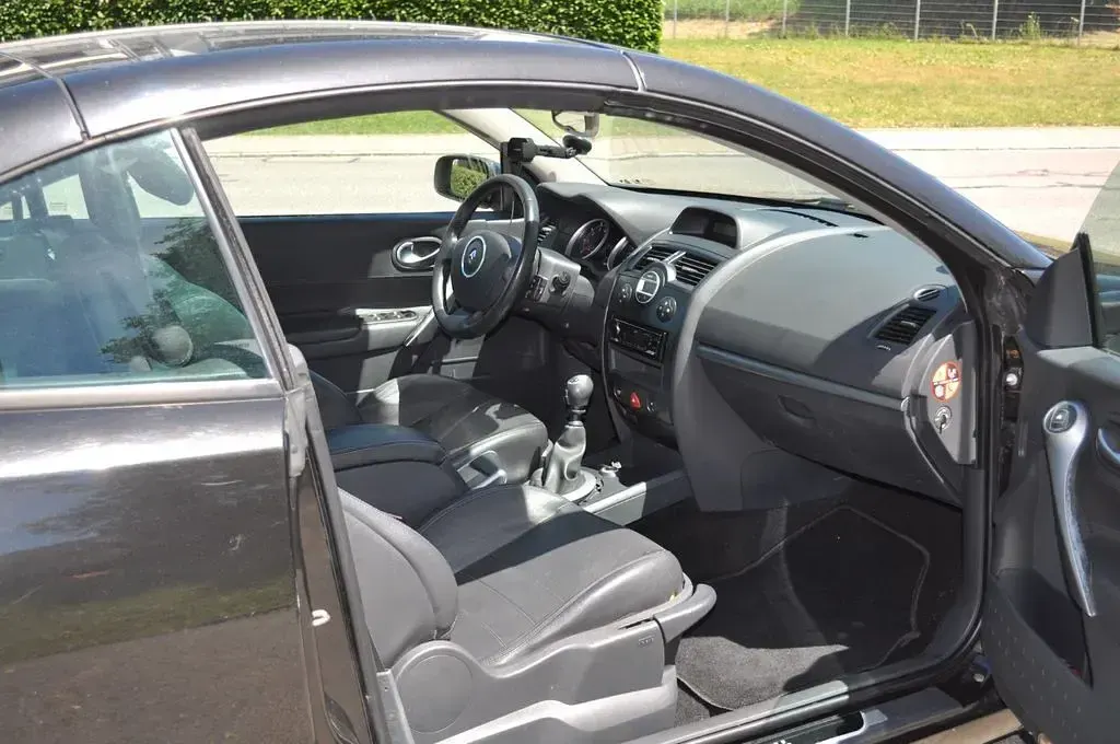 Gebraucht Renault Mégane Cabriolet Exception 135 PS (99 kW) 2006 Schwarz Cabrio
