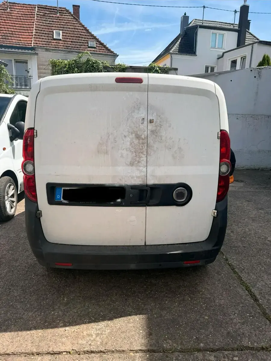 Gebraucht Fiat Doblò 91 PS (66 kW) 2012 Weiß Van / Kleinbus