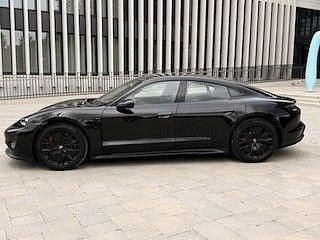 Schwarz Gebraucht 2023 Porsche Taycan GTS Limousine | 77.500 € (Superpreis) - Bild 1/4