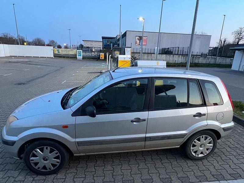 Gebraucht Ford Fusion 80 PS (58 kW) 2005 Grau Kleinwagen