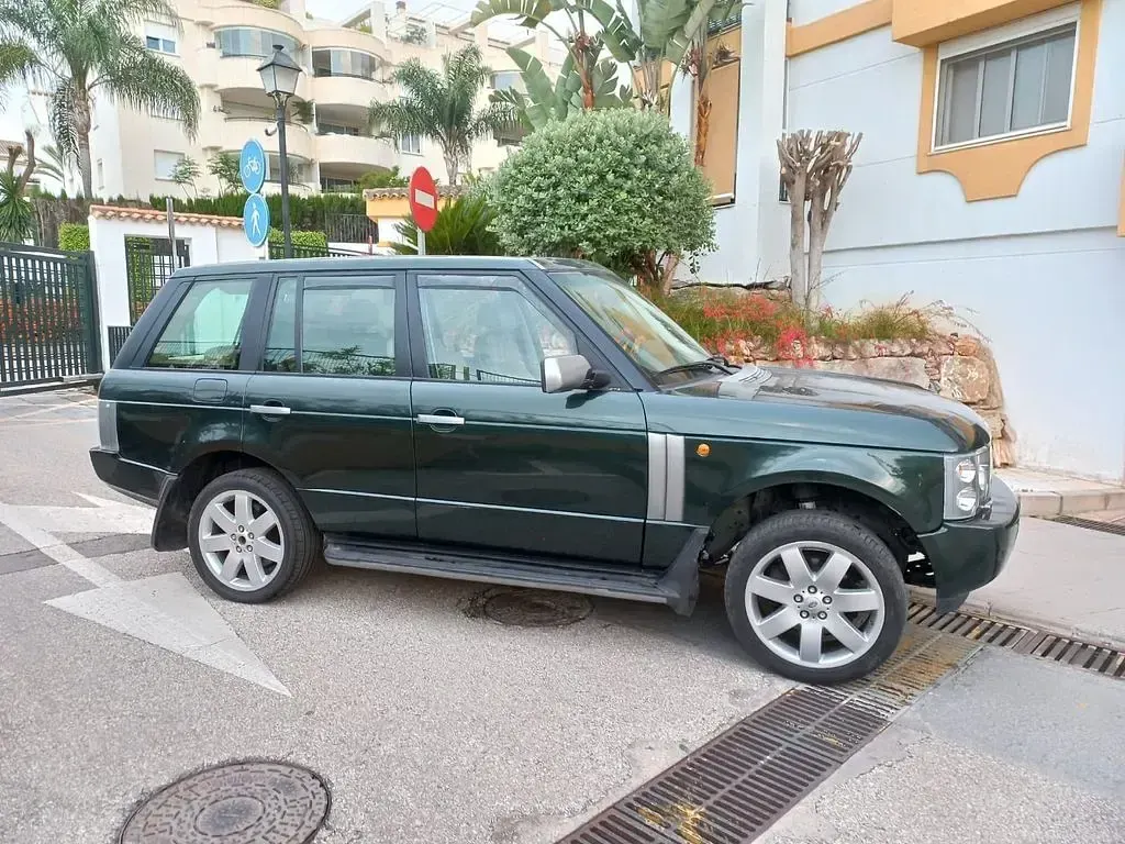 Gebraucht Land Rover Range Rover Vogue 286 PS (210 kW) 2004 Grün SUV