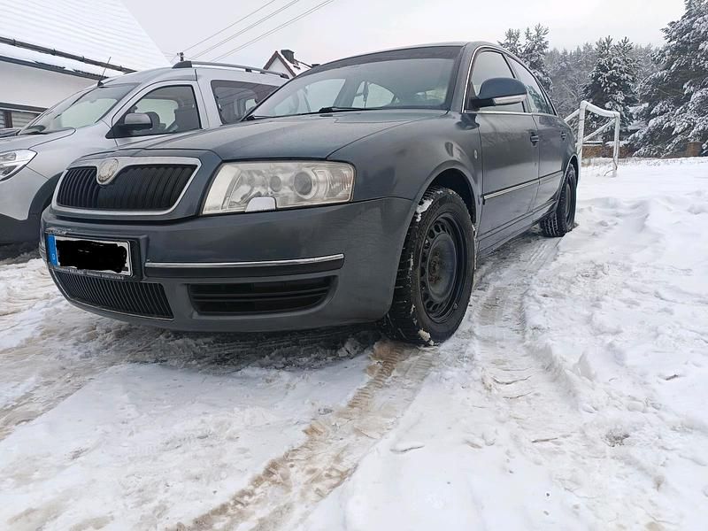 Gebraucht Skoda Superb 140 PS (102 kW) 2007 Grau Limousine