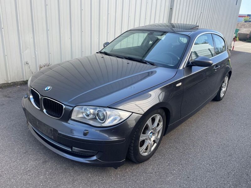 Grau Gebraucht 2008 BMW 118 Advantage Kleinwagen | 3.490 € (Superpreis) - Bild 1/4