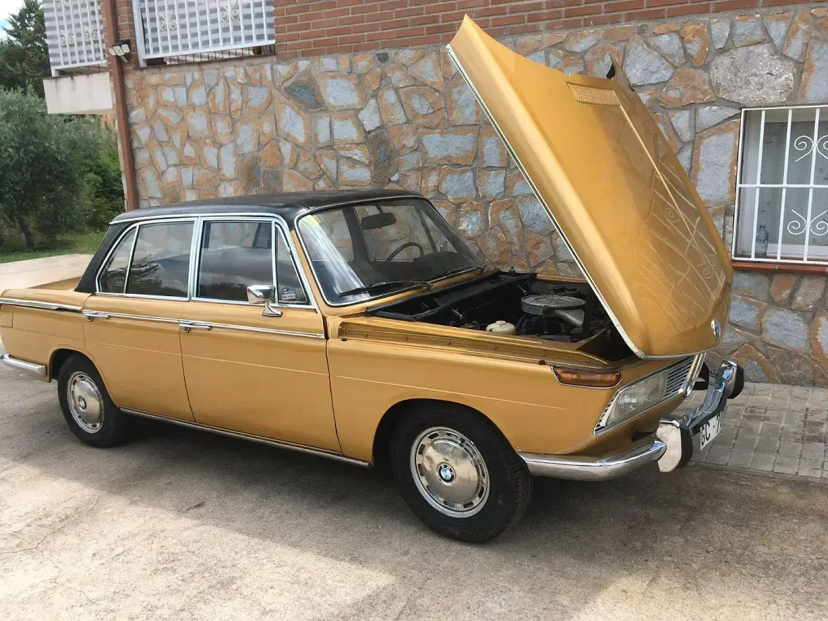 Occasion BMW 2000 100 ch (73 kW) 1971 Doré Berline