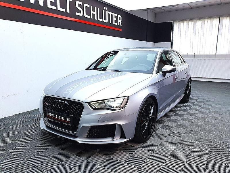 Silber Gebraucht 2016 Audi RS3 Sportback Sport Kleinwagen | 37.980 € (Fairer Preis) - Bild 1/4