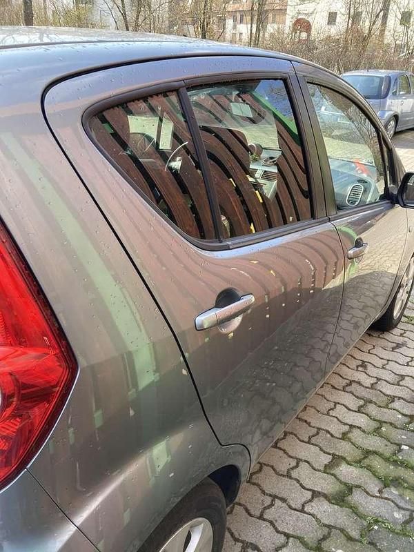 Gebraucht Opel Agila Edition 94 PS (69 kW) 2011 Kleinwagen