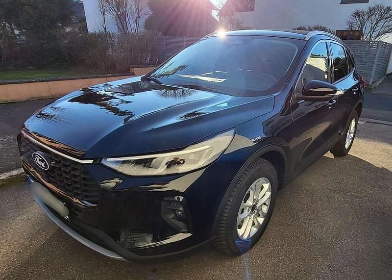 Gebraucht Ford Kuga Titanium 152 PS (111 kW) 2025 Schwarz SUV