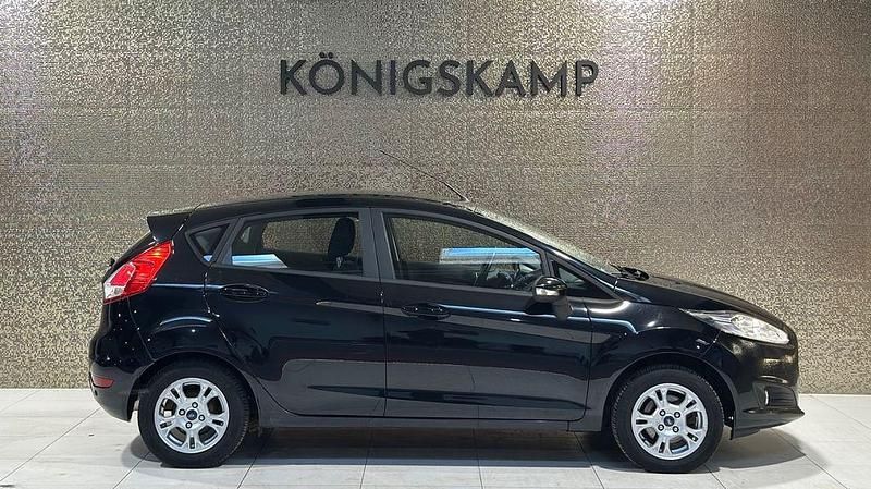 Gebraucht Ford Fiesta Celebration 80 PS (58 kW) 2016 Schwarz Limousine
