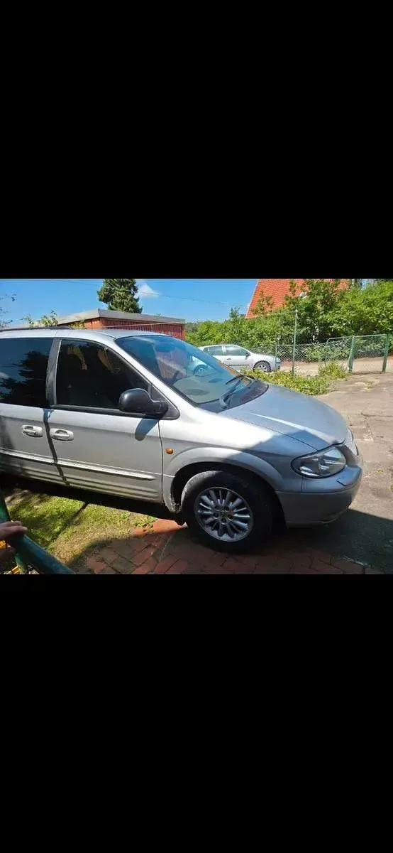 Gebraucht Chrysler Grand Voyager Limited 143 PS (105 kW) 2002 Silber Van / Kleinbus