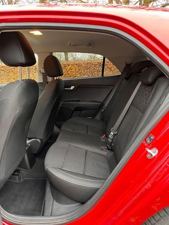 Gebraucht Kia Rio DREAM-TEAM Edition 84 PS (61 kW) 2020 Rot Limousine