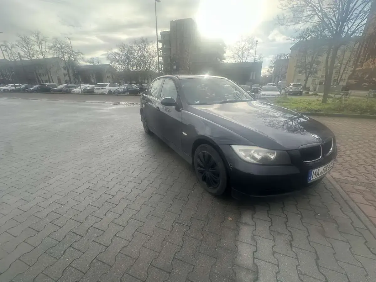 Gebraucht BMW 318 129 PS (94 kW) 2005 Limousine