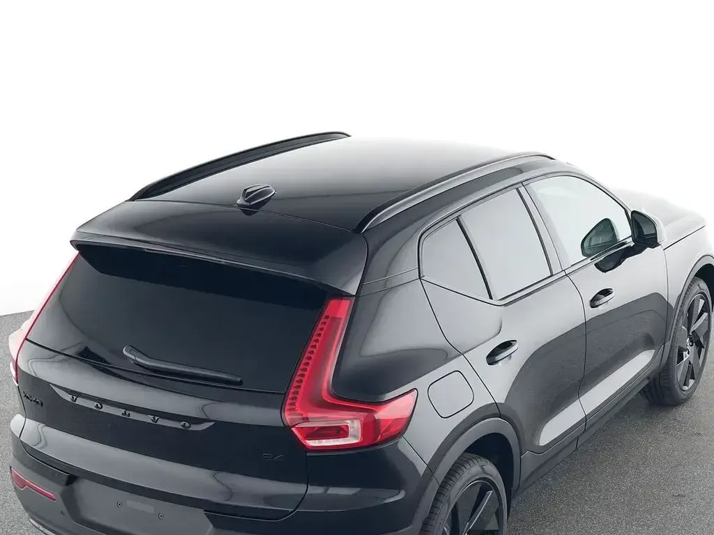 Gebraucht Volvo XC40 Plus 197 PS (144 kW) 2025 Schwarz SUV