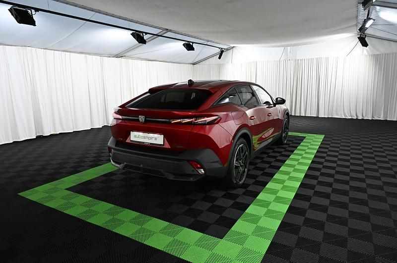 Gebraucht Peugeot 408 GT 224 PS (164 kW) 2023 Rot Limousine