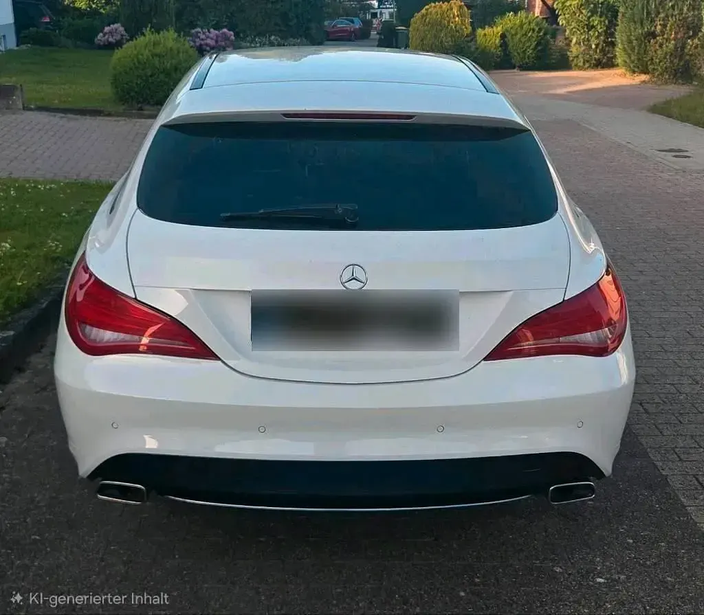 Gebraucht Mercedes CLA250 211 PS (155 kW) 2015 Weiß Coupé