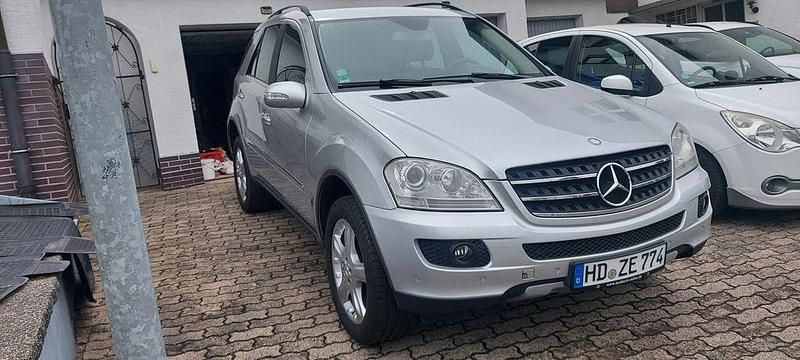 Gebraucht Mercedes ML280 190 PS (139 kW) 2006 Silber SUV