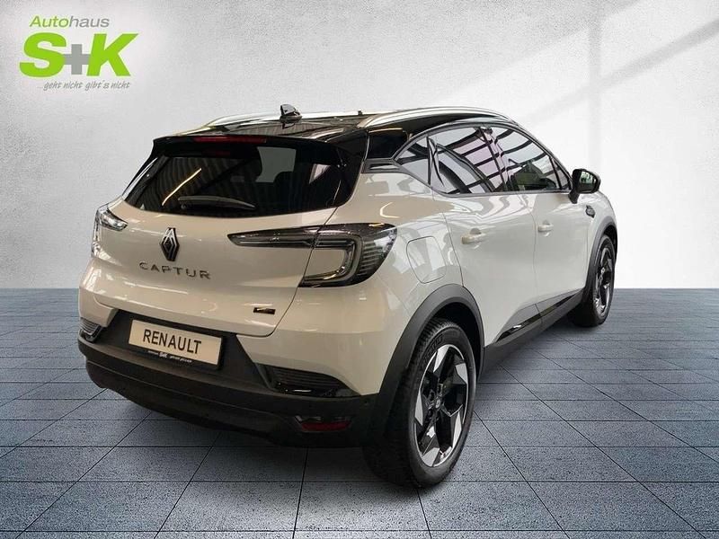 Neu Renault Captur Techno 158 PS (116 kW) 2025 Perlmuttweiß (weiß) SUV
