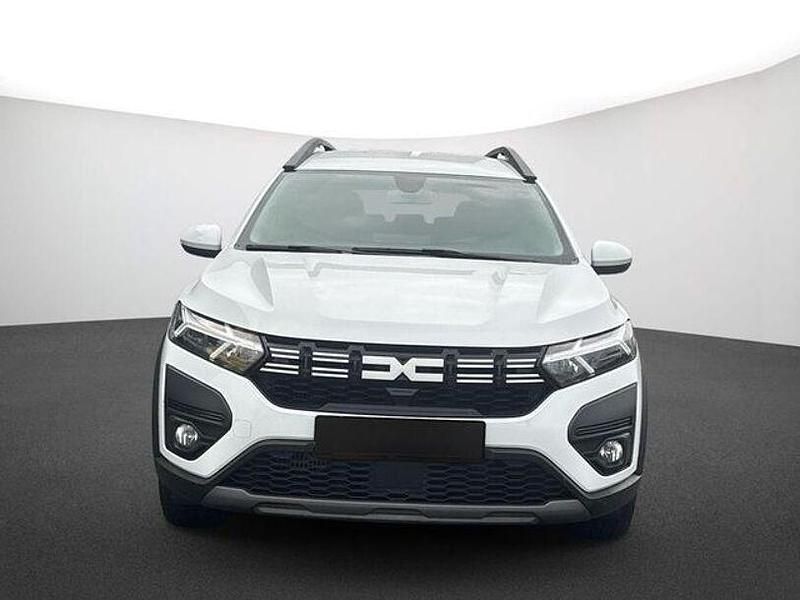 Gebraucht Dacia Jogger Expression 110 PS (80 kW) 2023 Gletscher weiss Van / Kleinbus