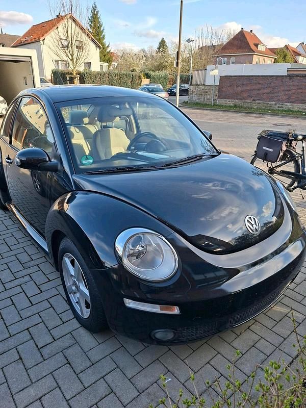 Gebraucht VW New Beetle 116 PS (85 kW) 2006 Schwarz Kleinwagen