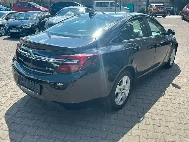 Gebraucht Opel Insignia Edition 140 PS (102 kW) 2016 Schwarz Limousine