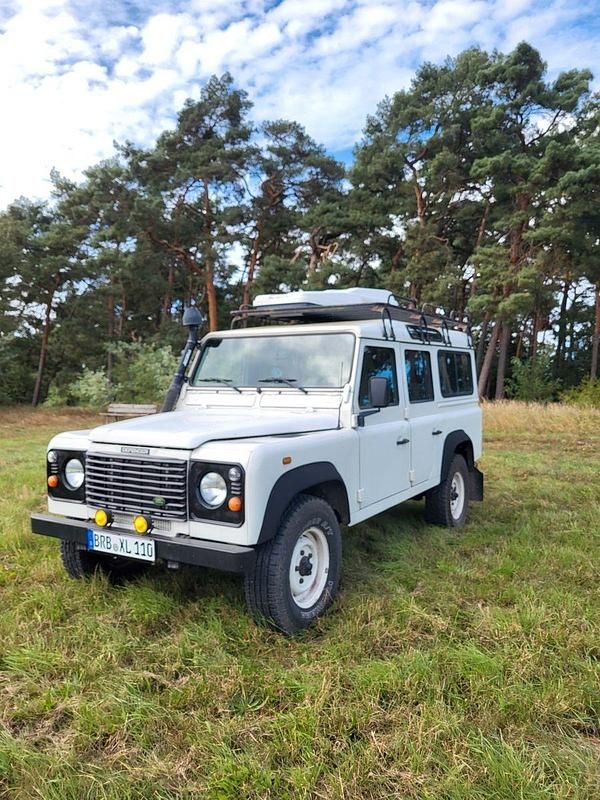 Weiß Gebraucht 2002 Land Rover Defender SUV | 22.900 € - Bild 1/4