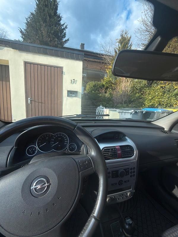 Gebraucht Opel Corsa 60 PS (44 kW) 2005 Grau Kleinwagen